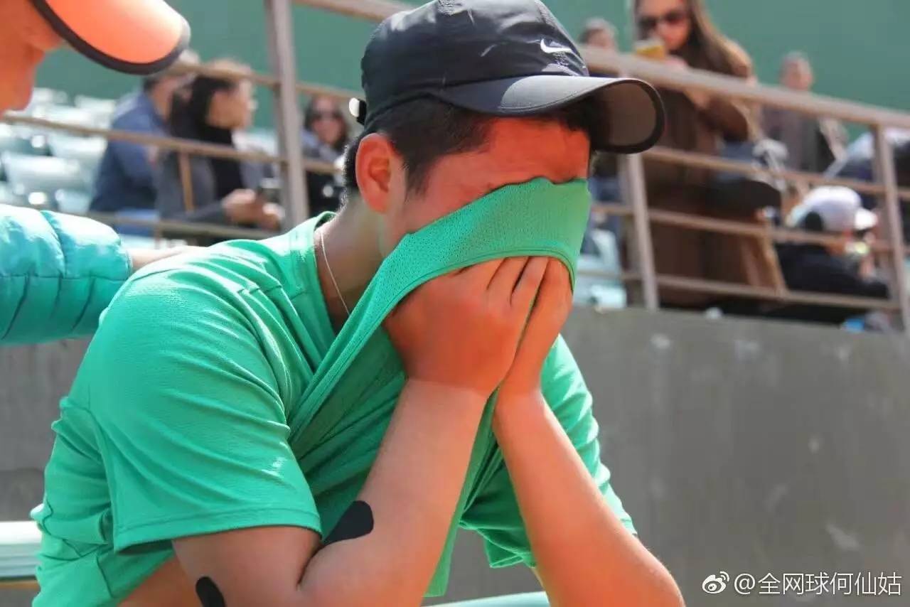 东亚球队赢得国际比赛，给球迷带来惊喜