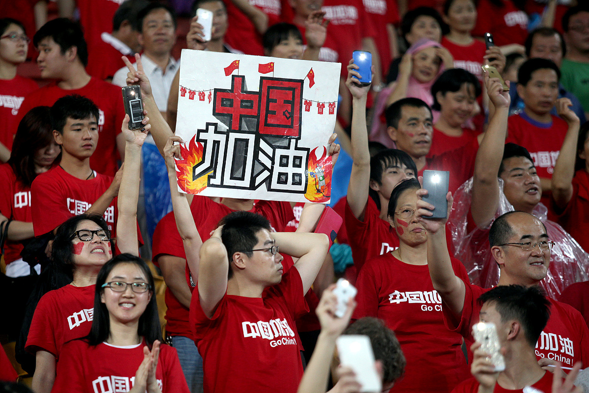 关于精彩瞬间回顾赛场风云，顶尖球队争夺胜利的信息